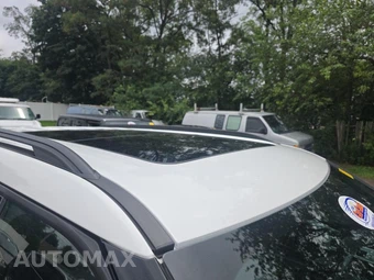 2023 Ford Explorer ST - miniatura 12