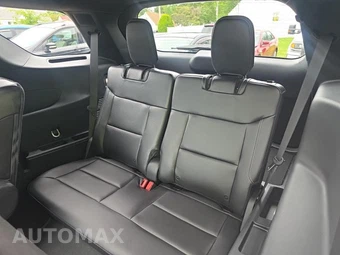 2023 Ford Explorer ST - miniatura 17