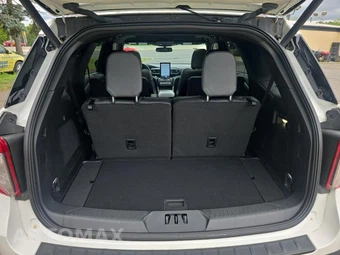 2023 Ford Explorer ST - miniatura 21