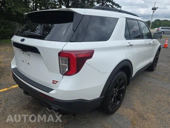 2023 Ford Explorer ST - miniatura 4