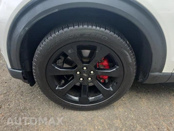 2023 Ford Explorer ST - miniatura 8
