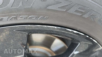 2023 Ford Explorer ST - miniatura 24