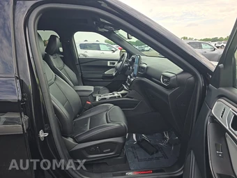2023 Ford Explorer ST - miniatura 8