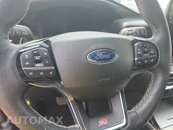 2023 Ford Explorer ST - miniatura 10