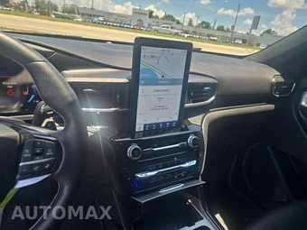 2023 Ford Explorer ST - miniatura 10