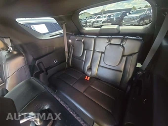 2023 Ford Explorer ST - miniatura 14