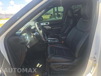 2023 Ford Explorer ST - miniatura 6