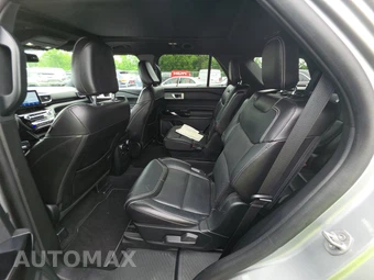 2023 Ford Explorer ST - miniatura 13