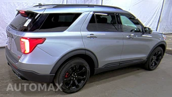 2023 Ford Explorer ST - miniatura 4