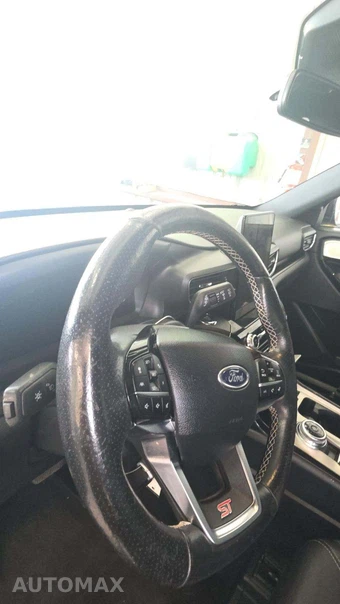 2023 Ford Explorer ST - miniatura 28