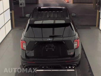 2023 Ford Explorer ST - miniatura 5