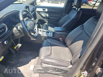 2023 Ford Explorer ST - miniatura 13