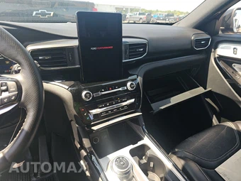 2023 Ford Explorer ST - miniatura 17