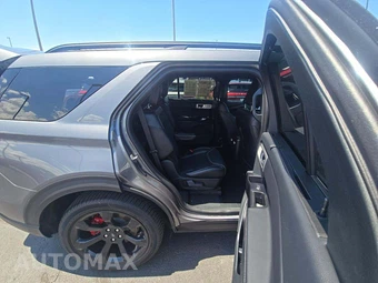 2023 Ford Explorer ST - miniatura 14