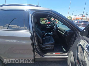 2023 Ford Explorer ST - miniatura 16