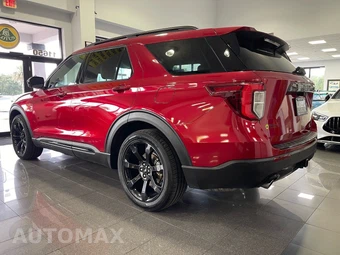 2023 Ford Explorer ST-Line - miniatura 3