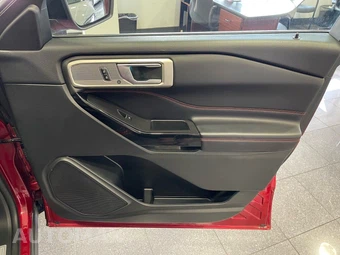 2023 Ford Explorer ST-Line - miniatura 39