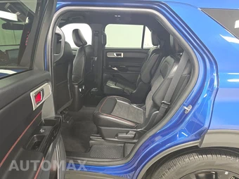 2023 Ford Explorer ST-Line - miniatura 13