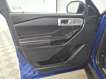 2023 Ford Explorer ST-Line - miniatura 9