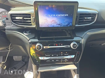 2023 Ford Explorer ST-Line - miniatura 11