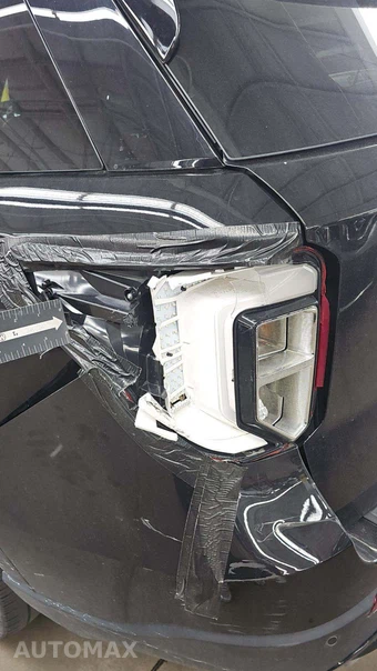 2023 Ford Explorer ST-Line - miniatura 23