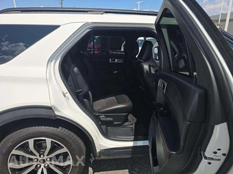 2023 Ford Explorer ST-Line - miniatura 14