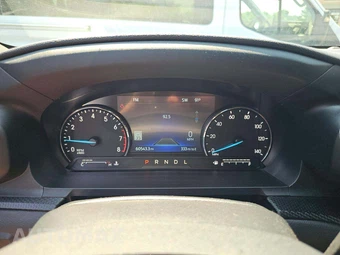 2023 Ford Explorer ST-Line - miniatura 9