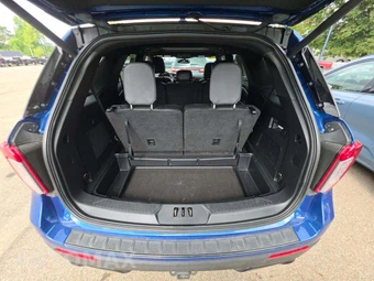 2023 Ford Explorer ST-Line - miniatura 15