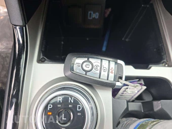 2023 Ford Explorer ST-Line - miniatura 8