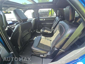 2023 Ford Explorer ST-Line - miniatura 13