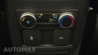 2023 Ford Explorer ST-Line - miniatura 36