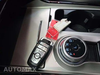 2023 Ford Explorer ST-Line - miniatura 8