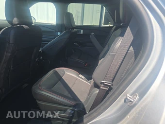 2023 Ford Explorer ST-Line - miniatura 13