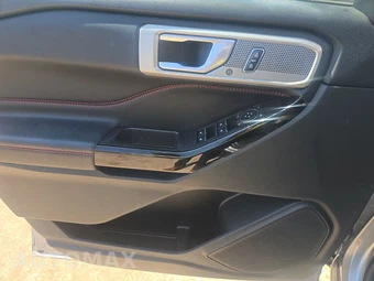 2023 Ford Explorer ST-Line - miniatura 9
