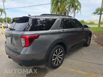 2023 Ford Explorer ST-Line - miniatura 3