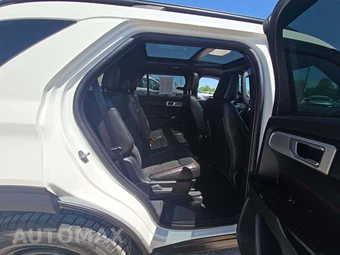 2023 Ford Explorer ST-Line - miniatura 14