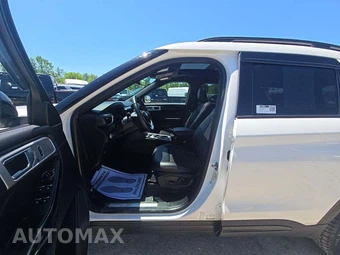 2023 Ford Explorer ST-Line - miniatura 3