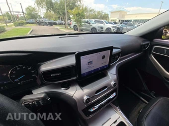 2023 Ford Explorer XLT - miniatura 10