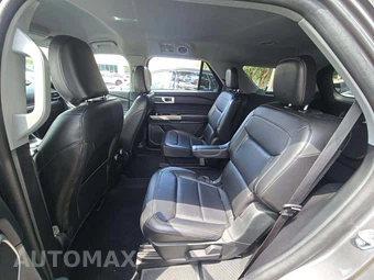 2023 Ford Explorer XLT - miniatura 13