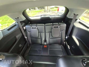 2023 Ford Explorer XLT - miniatura 14