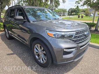 2023 Ford Explorer XLT - miniatura 4
