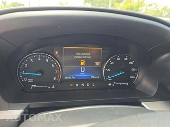 2023 Ford Explorer XLT - miniatura 9