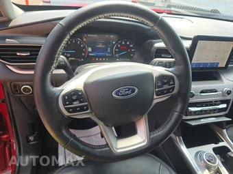 2023 Ford Explorer XLT - miniatura 10