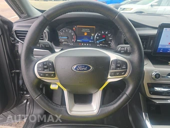 2023 Ford Explorer XLT - miniatura 10