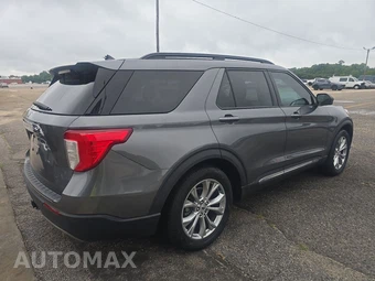 2023 Ford Explorer XLT - miniatura 4