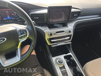 2023 Ford Explorer XLT - miniatura 11