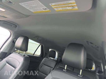 2023 Ford Explorer XLT - miniatura 12