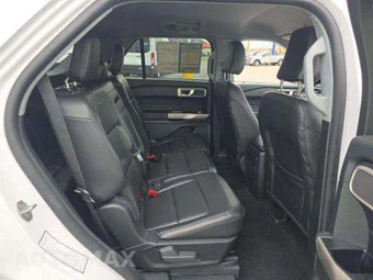 2023 Ford Explorer XLT - miniatura 18