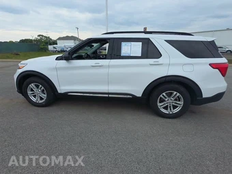 2023 Ford Explorer XLT - miniatura 3