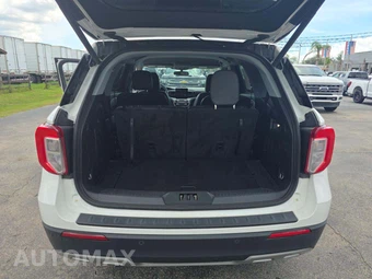2023 Ford Explorer XLT - miniatura 12